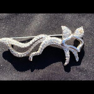 Fox Rhinestone Diamond Brooch Pin